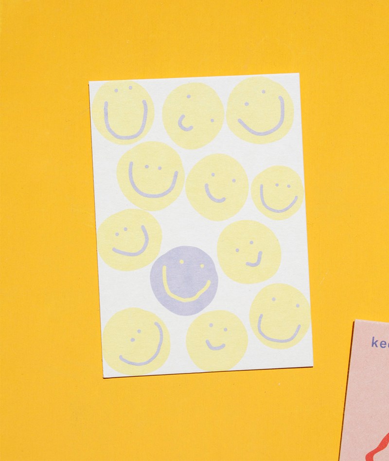 KAUF DICH GLüCKLICH Postkarte A6 Smiley mehrfarbig